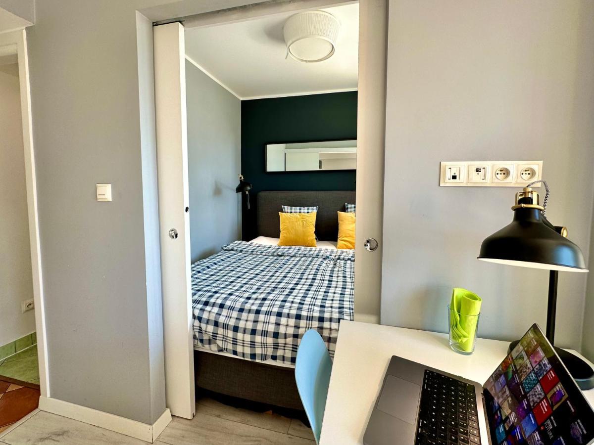 Gold 2 King Size Bed, Metro X2 Free Wifi, 50'Tv Netflix, Hbo, Appletv+ Apartment Warsaw Exterior photo