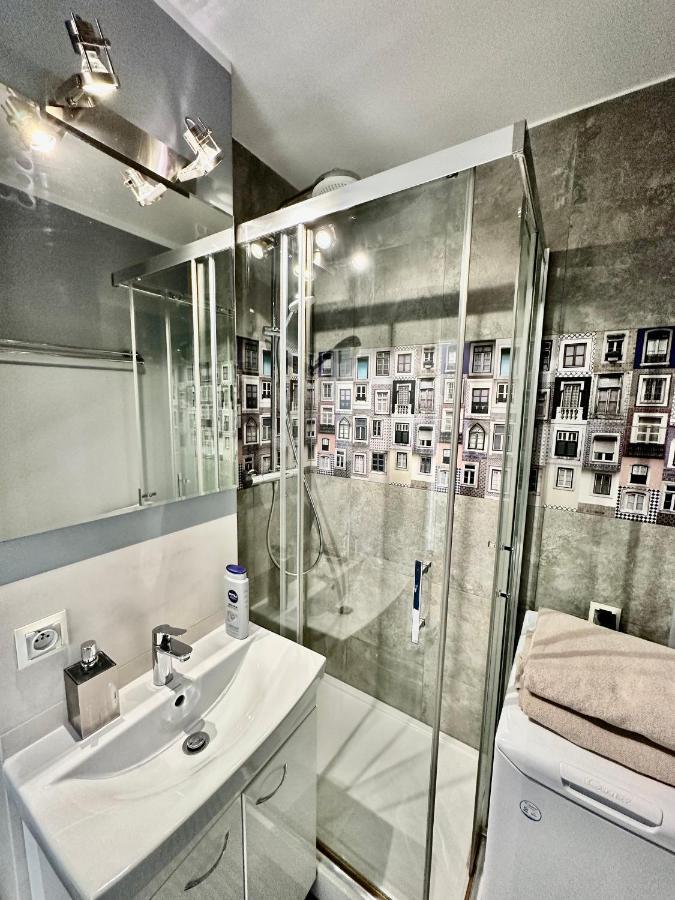 Gold 2 King Size Bed, Metro X2 Free Wifi, 50'Tv Netflix, Hbo, Appletv+ Apartment Warsaw Exterior photo
