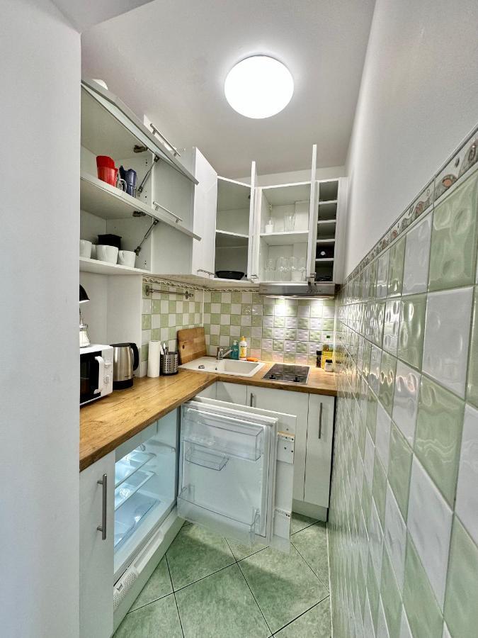 Gold 2 King Size Bed, Metro X2 Free Wifi, 50'Tv Netflix, Hbo, Appletv+ Apartment Warsaw Exterior photo